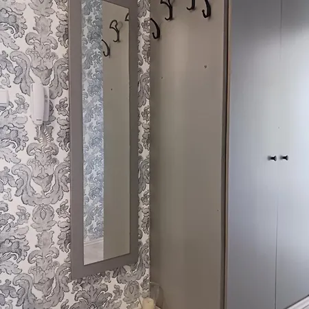 тристаен
