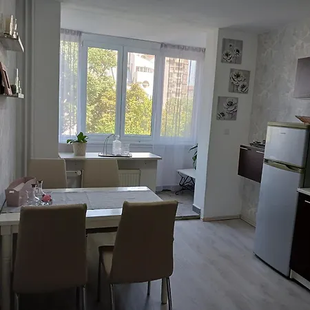 Apartment тристаен